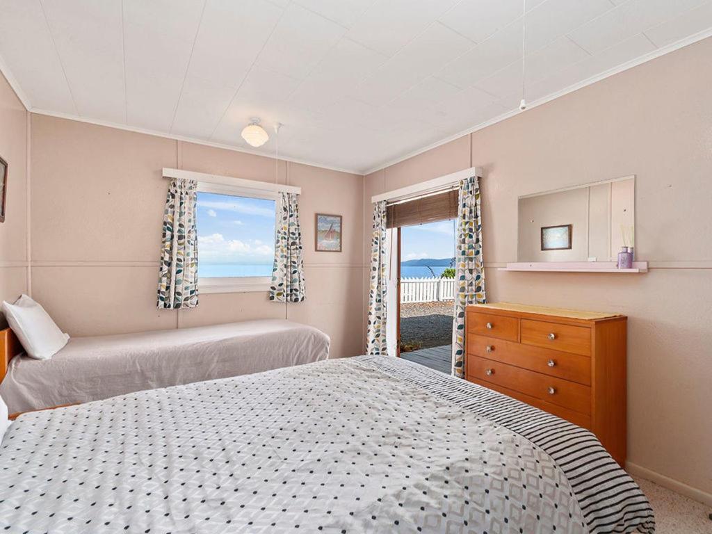 Lake Edge Cottage - Waitahanui Holiday Home المظهر الخارجي الصورة